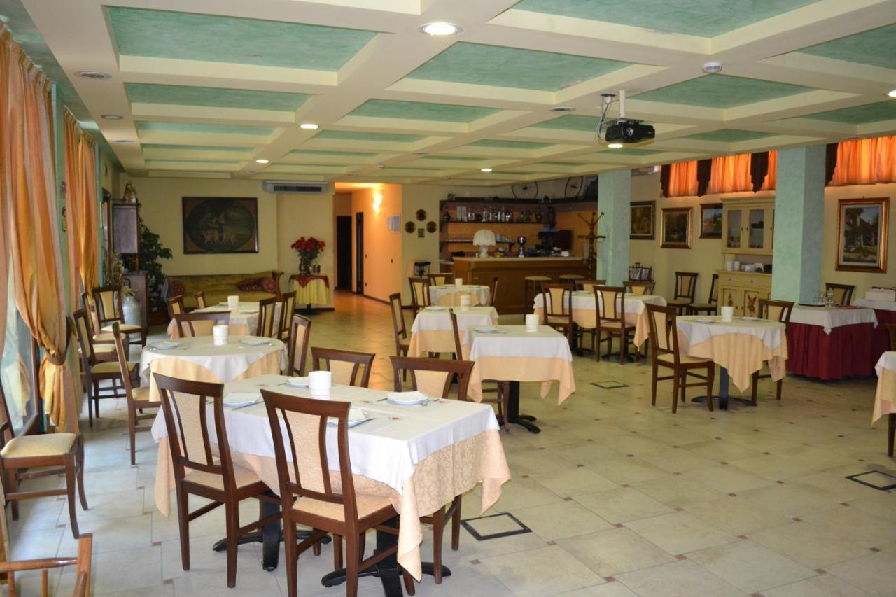 Albergo La Piana Ghedi Exterior photo